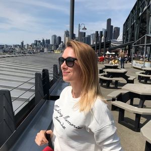 Meet your Posher, Olena